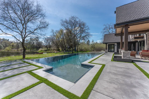 Custom Resort Pool by Infinity E. Pools in Northern California