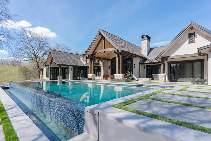 Custom pool construction in Northern California